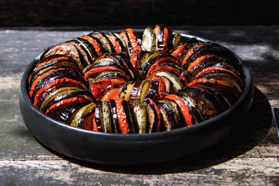 Tian met aubergine, courgette en tomaat